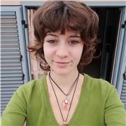 Ho esperienza nel settore da 3 anni, come babysitter ma anche per aiuto compiti. (Bambini 6-15 anni)